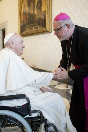 Dom Marcos Antonio Tavoni se encontra com o Papa Francisco