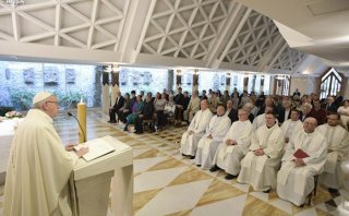 Papa: "ser sal e luz do mundo" e confiar na ação do Espírito
