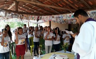 Primeira Comunhão na Comunidade Manoel Antônio