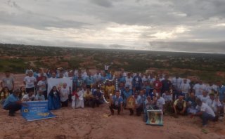 Peregrinação ao Salão da Serra dos participantes da Assembleia Regional do Terço dos Homens.