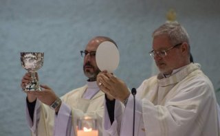 Dom Marcos Antonio Tavoni celebrou seu 5º Aniversário de Bispo, na Capital Federal, onde foi ordenado para Episcopado, no dia 01 de março de 2014