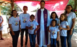 Paróquia Nossa Senhora das Mercês de Palmeira do Piauí realiza primeira Eucaristia de crianças na zona rural
