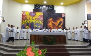 PADRE PADRE ANÍSIO CELEBROU O SEU JUBILEU DE PRATA SACERDOTAL