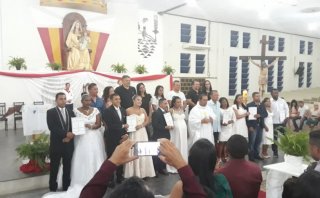 IGREJA CATÓLICA DE BOM JESUS-PI REALIZA CASAMENTO COMUNITÁRIO 