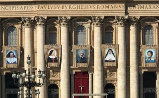 Biografias dos cinco novos santos 