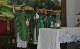 Paróquia de Nossa Senhora de Fátima realizou Cerco de Jericó 