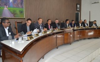 AVISO: Câmara de Vereadores de Bom Jesus comunica que não haverá Audiência Pública nesta segunda (25)