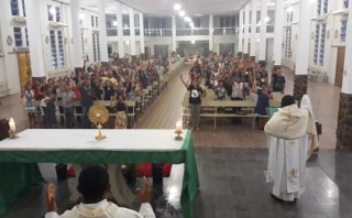 CIDADE DE BOM JESUS-PI REALIZOU CERCO DE JERICÓ NA CATEDRAL.