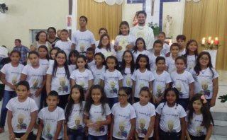 Primeira Comunhão  de 46  crianças em Palmeira do Piauí