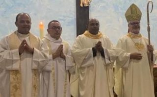 CORRENTE ACOLHE NOVO PÁROCO DA DIVINO ESPÍRITO SANTO - Diocese de Bom Jesus do Gurguéia
