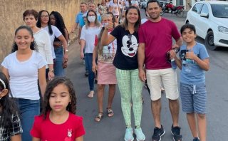 CAMINHADA ENCERRA SEMANA DA FAMÍLIA NA DIOCESE - Diocese de Bom Jesus do Gurguéia