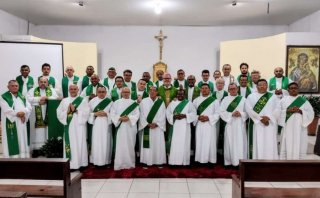 FORMAÇÃO PERMANENTE DO CLERO - Diocese de Bom Jesus do Gurguéia