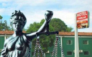 JUSTIÇA DE BOM JESUS ATRASA A VIDA DA DIOCESE - Diocese de Bom Jesus do Gurguéia