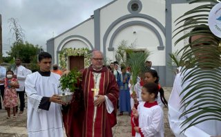 Dom Marcos Tavoni preside celebração do Domingo de Ramos e da Paixão do Senhor na Catedral de Nossa Senhora das Mercês