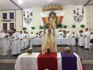 Celebrada missa do Crisma e da Unidade Diocesana em Bom Jesus-PI