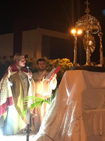 FESTA DO CORPO E SANGUE DE CRISTO CELEBRADA EM BOM JESUS-PI