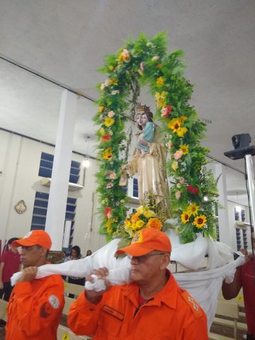 FESTEJOS DE NOSSA SENHORA DAS MERCÊS TEM ENCERRAMENTO COM MULTIDÃO DE PÚLICO - Diocese de Bom Jesus do Gurguéia