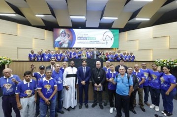 Dom Marcos Tavoni participa de sessão solene em homenagem ao Dia Estadual do Terço dos Homens