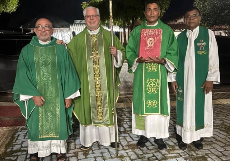 Pe. Antonio Cláudio dos Santos assume como Administrador Paroquial da Paróquia Santa Luzia, em Sebastião Barros-PI