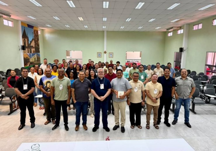 DIOCESE DE BOM JESUS DO GURGUÉIA PARTICIPA DE ENCONTRO REGIONAL DE LITURGIA EM OEIRAS