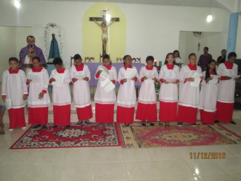 Novos coroinhas da Par?quia Nossa Sra. Aparecida( Alvorada do Gurgu?ia)